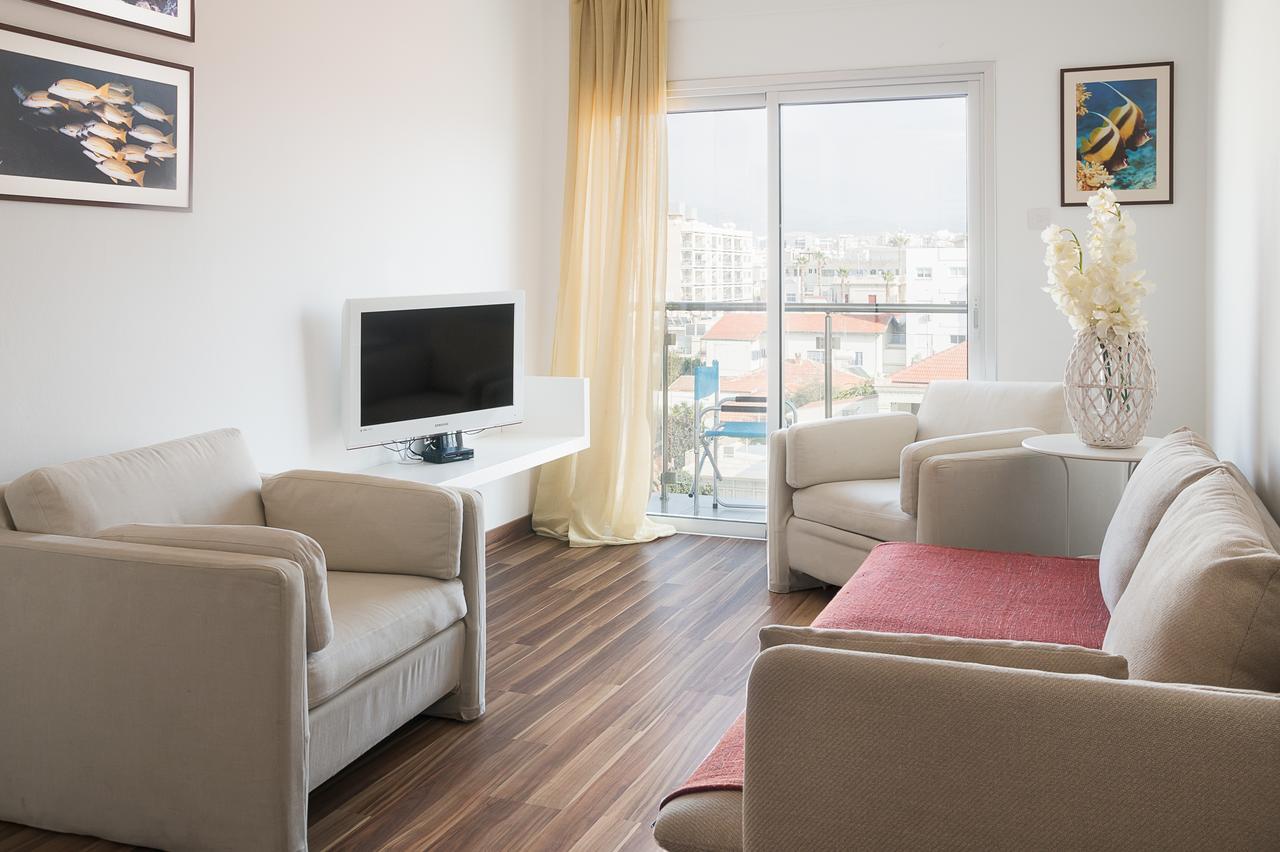 City Center Apartment Лімасол Екстер'єр фото